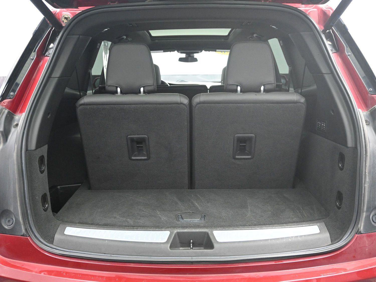 Used 2020 Cadillac XT6 Premium Luxury image 22