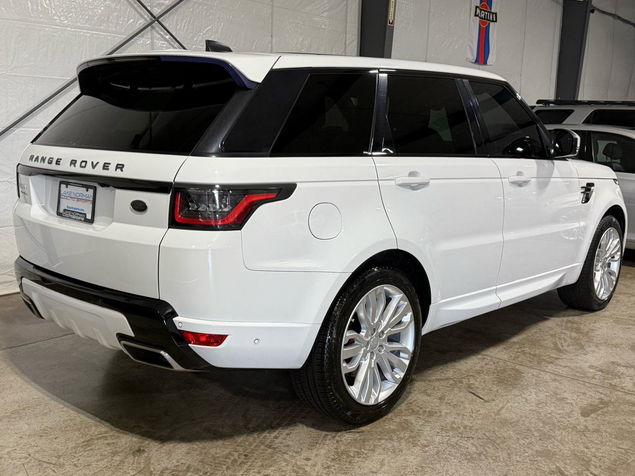 Used 2018 Land Rover Range Rover Sport Supercharged image 8