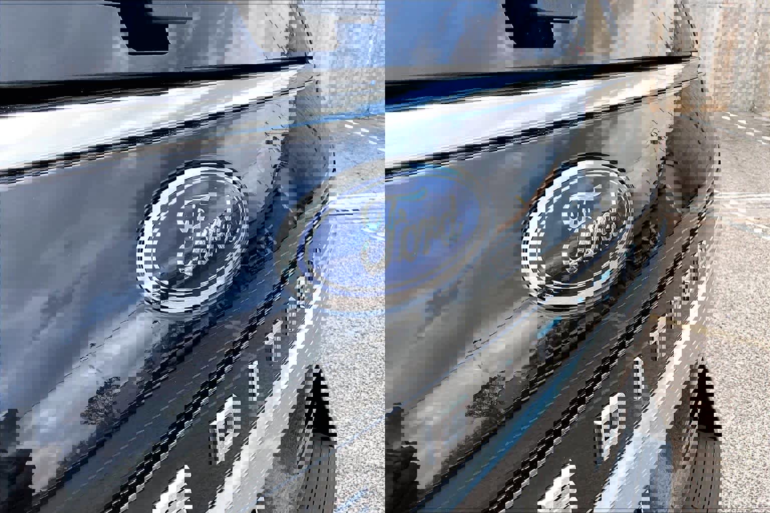 Used 2023 Ford Expedition Platinum image 31