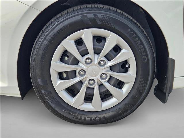 Used 2024 Kia Forte LX FWD image 8