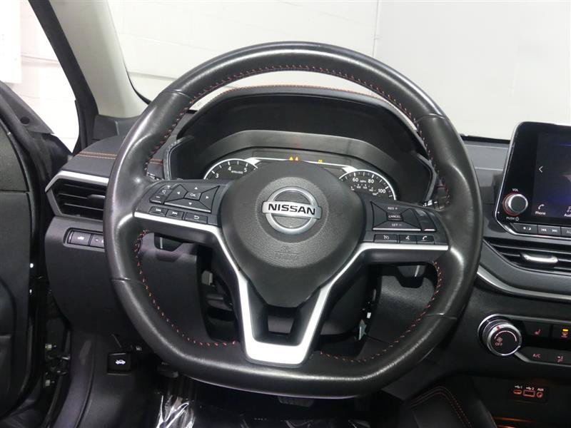 Used 2022 Nissan Altima 2.5 SR w/ Midnight Edition Package FWD image 30