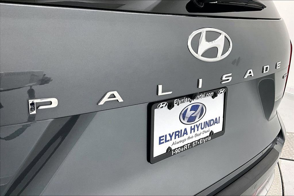 Used 2023 Hyundai Palisade Calligraphy w/ Cargo Package image 33