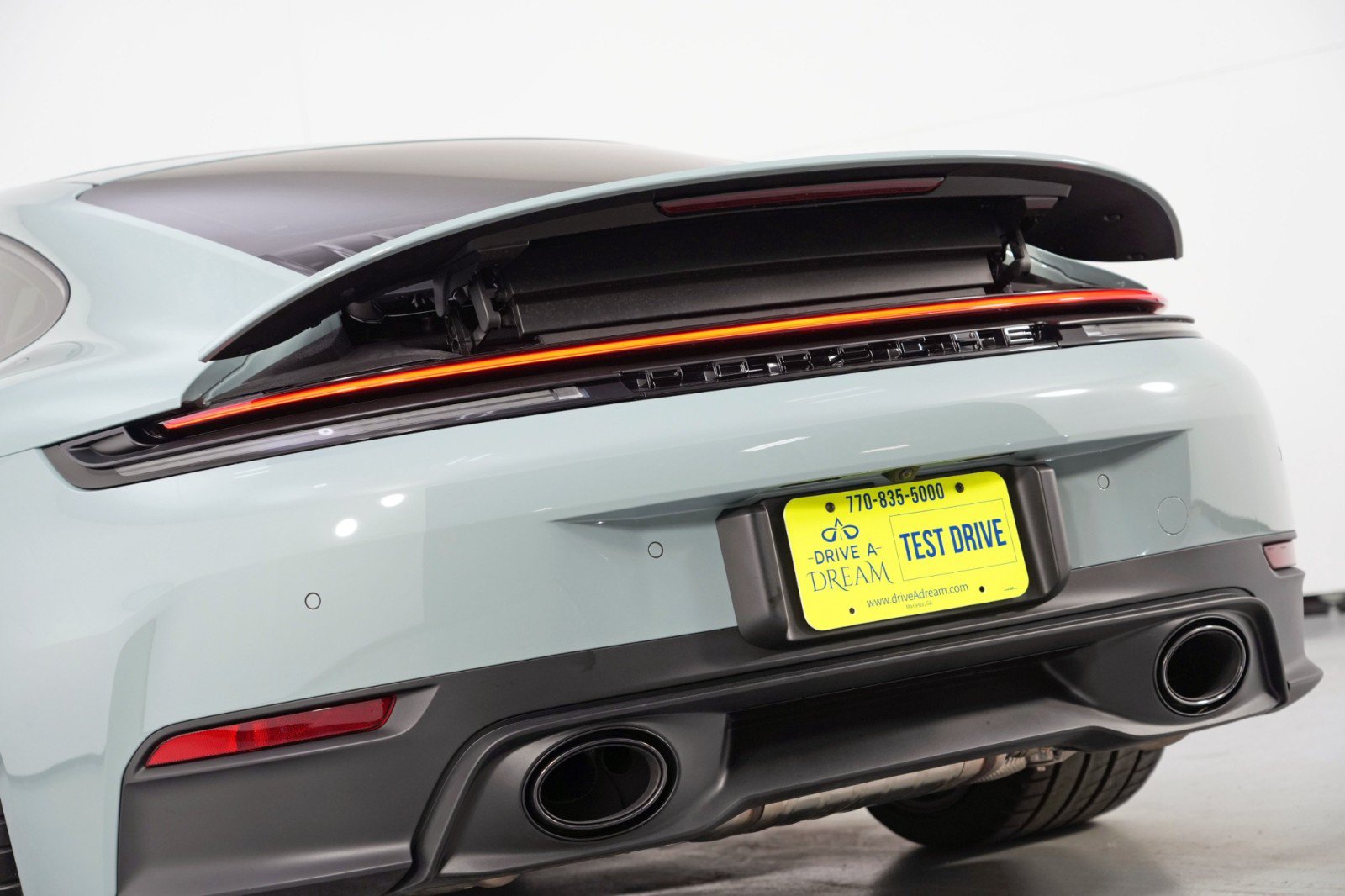 Used 2025 Porsche 911 Carrera RWD image 58