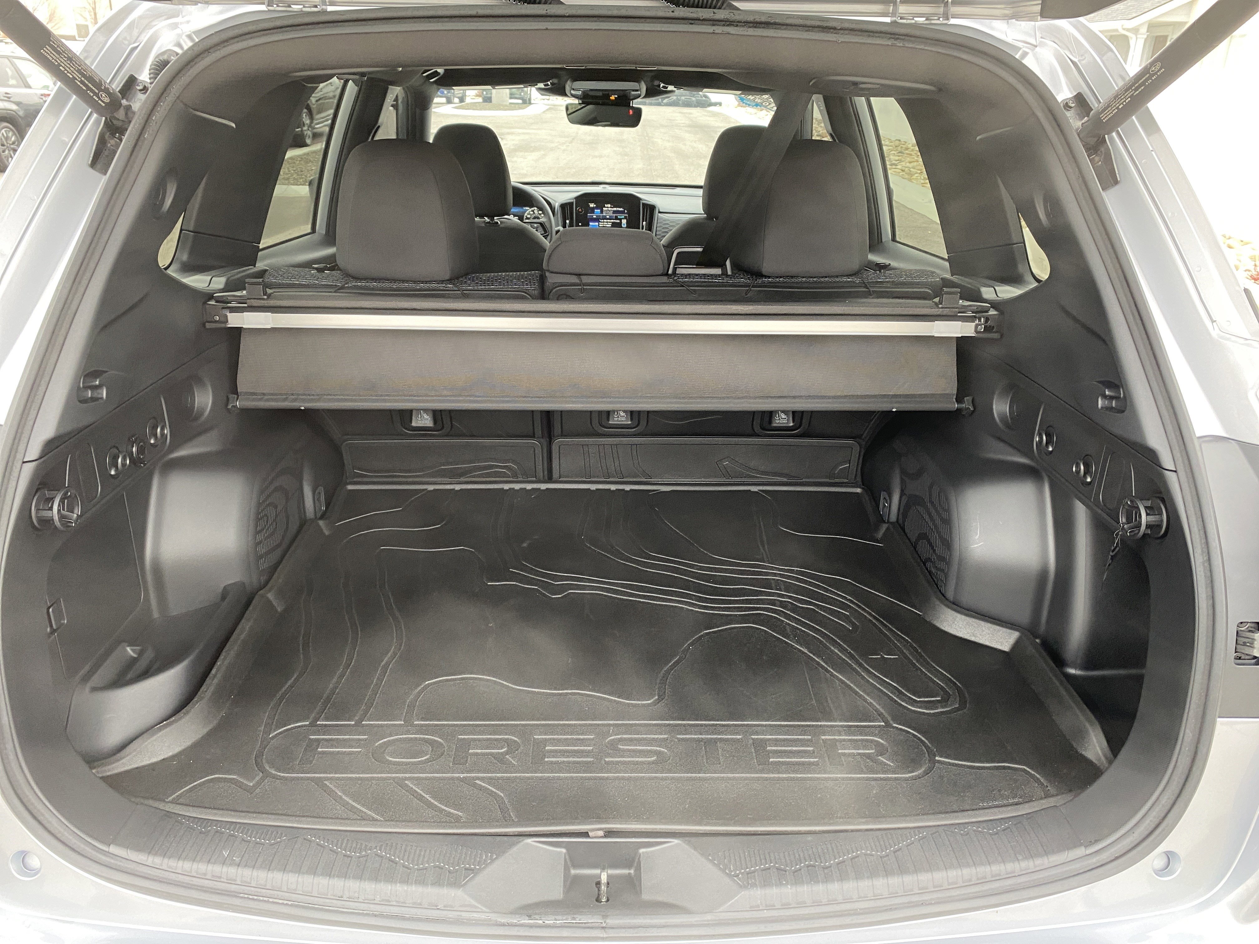 Used 2025 Subaru Forester Premium image 37