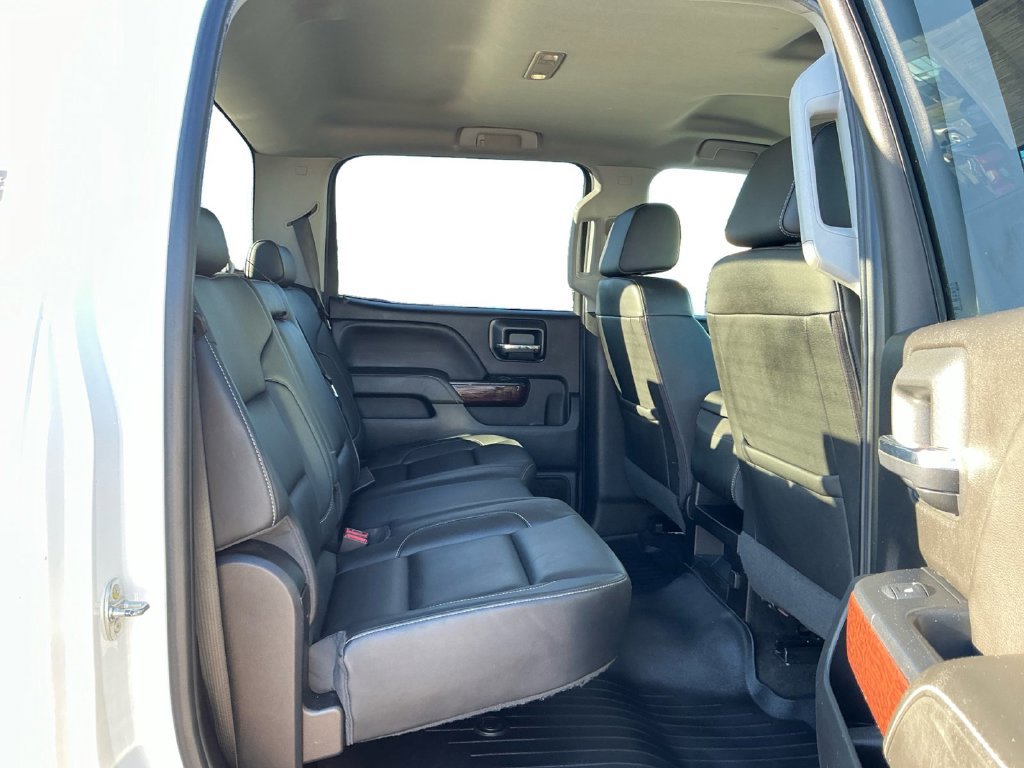 Used 2018 GMC Sierra 2500 SLT w/ Duramax Plus Package AWD/4WD image 23