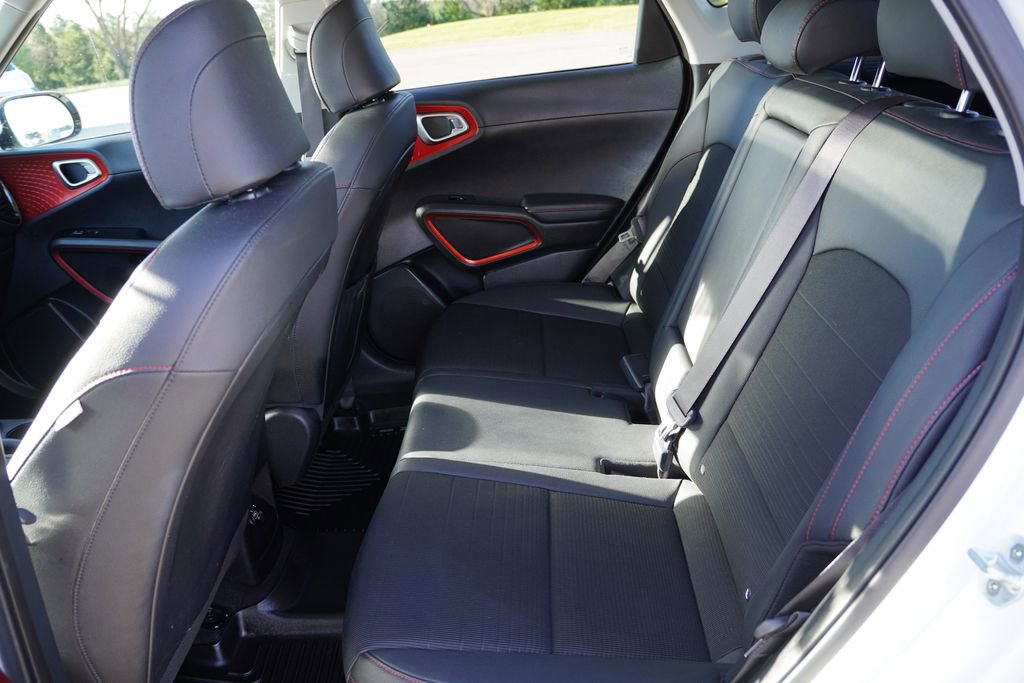 Used 2020 Kia Soul GT-Line Turbo FWD image 17