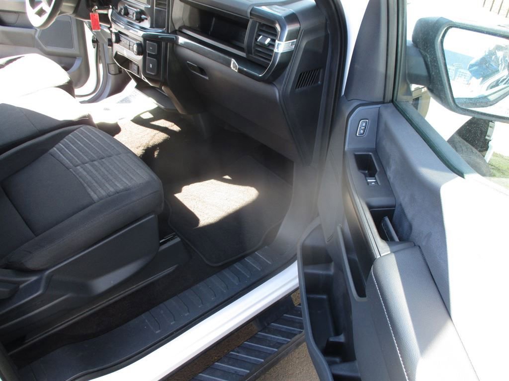 Used 2022 Ford F150 XL w/ STX Appearance Package image 5