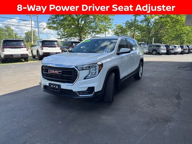 Used 2022 GMC Terrain SLE w/ Driver Convenience Package image 5