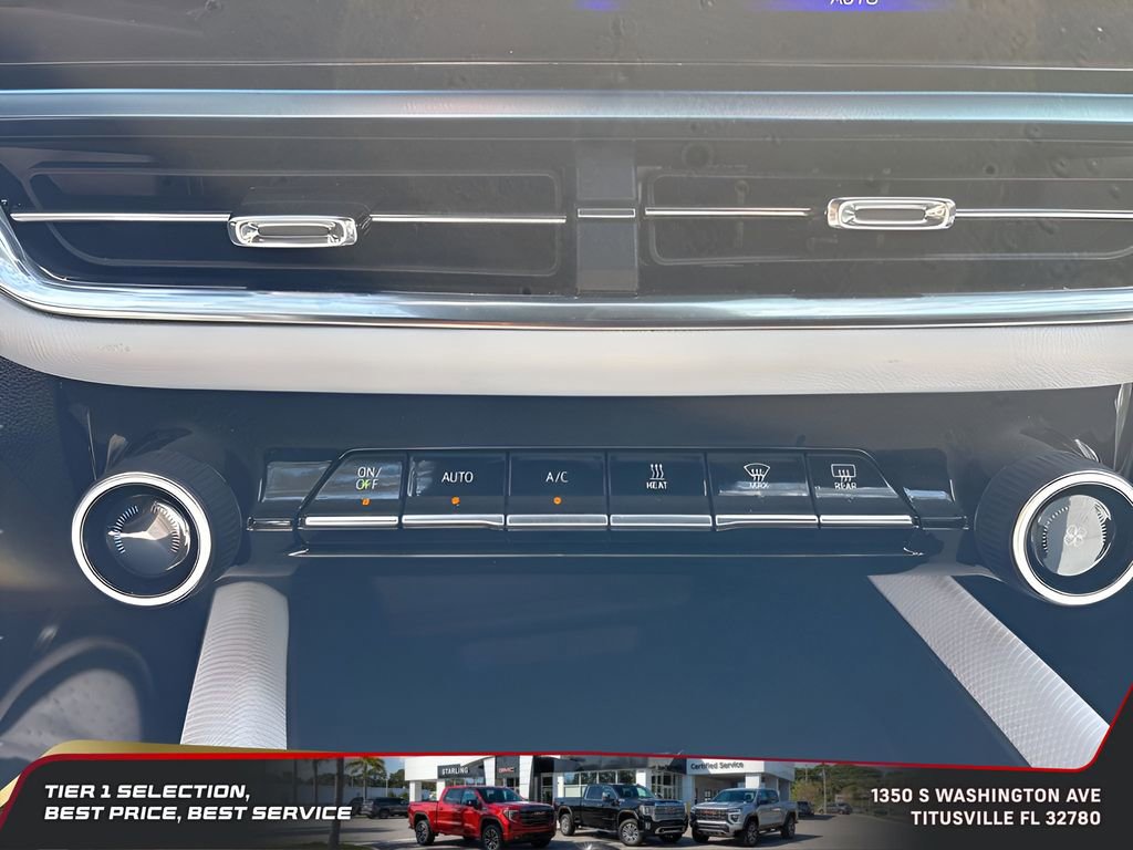 Used 2025 Chevrolet Equinox EV LT image 14