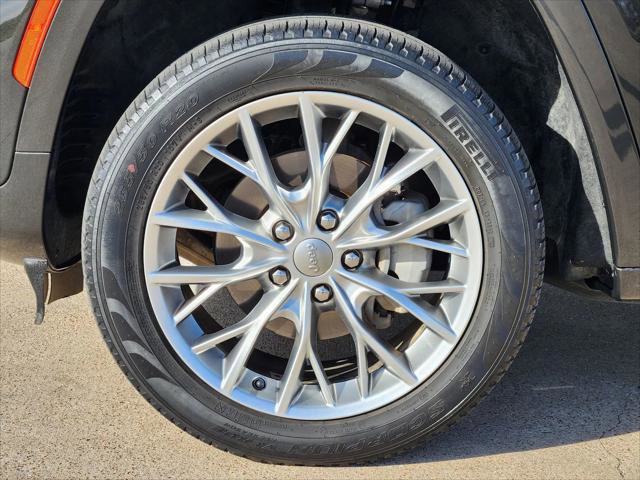 Certified 2023 Jeep Grand Cherokee Summit w/ Adv Protech Group IV image 20