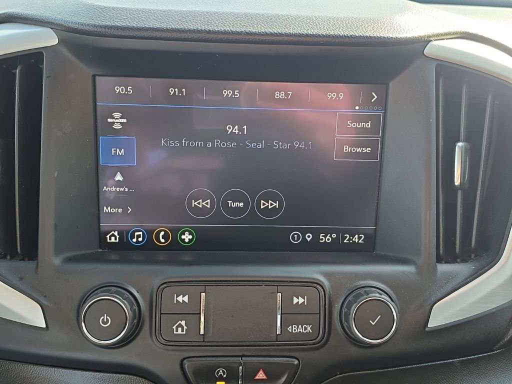 Used 2022 GMC Terrain SLT image 27