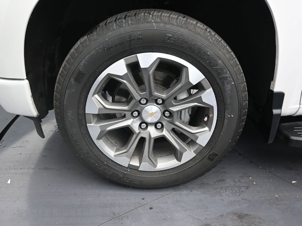 Used 2023 Chevrolet Silverado 1500 High Country w/ Technology Package RWD image 9