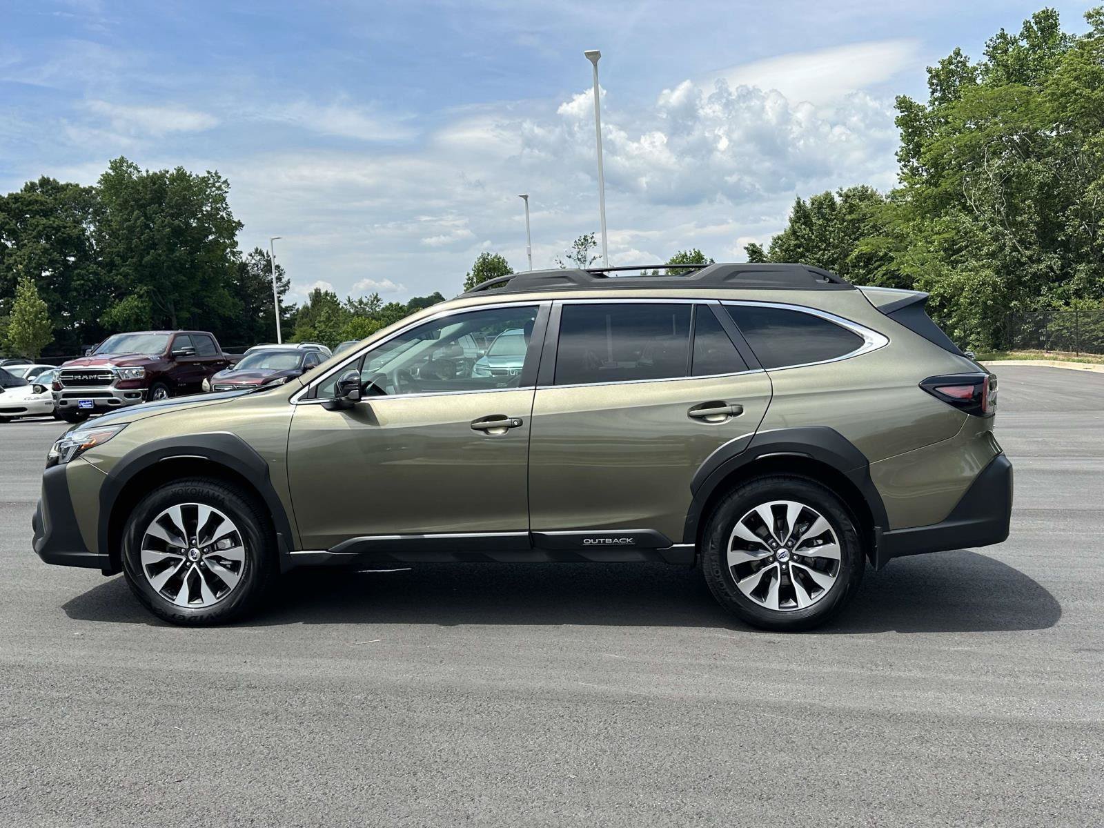 Used 2025 Subaru Outback Limited w/ Popular Package #2 AWD/4WD image 24