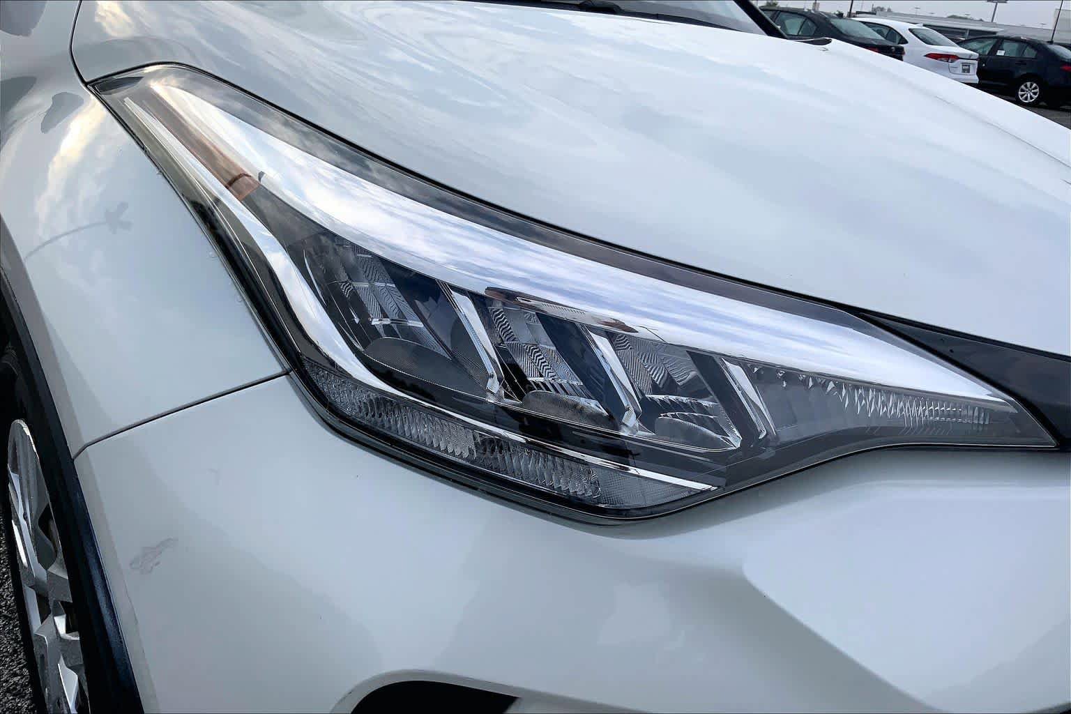 Used 2021 Toyota C-HR LE FWD image 27