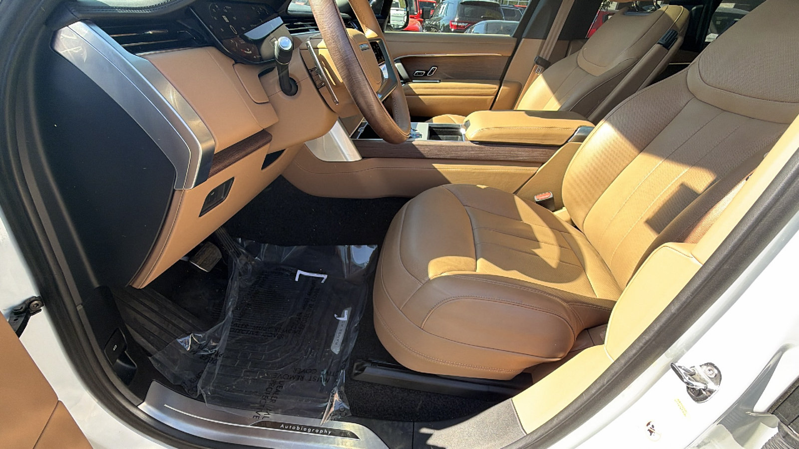 Used 2025 Land Rover Range Rover Autobiography AWD/4WD image 16