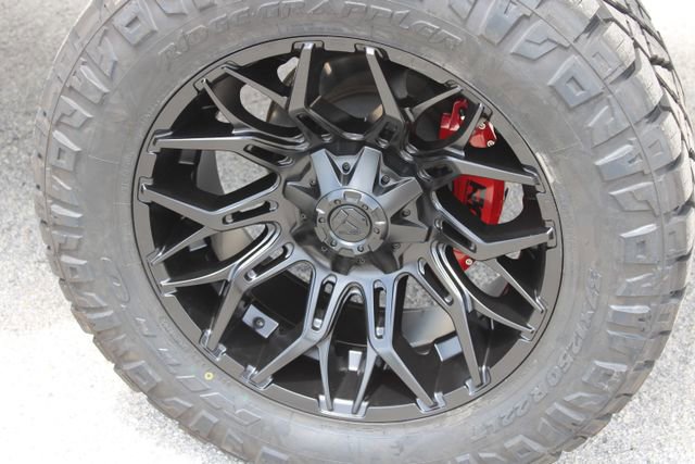 Used 2024 Chevrolet Silverado 2500 LT image 28