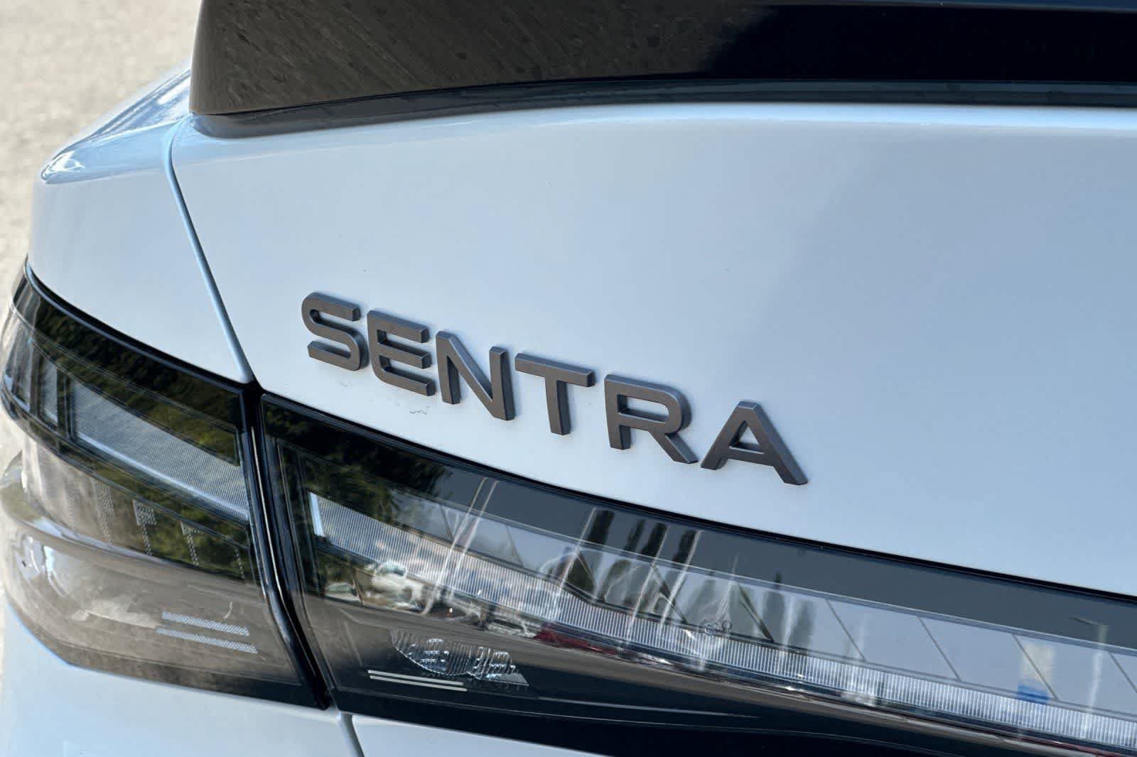 New 2027 Nissan Sentra SR FWD image 16