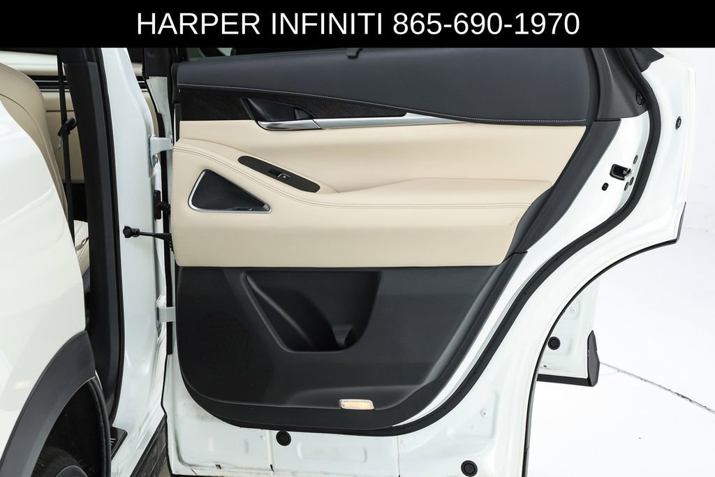 Used 2023 INFINITI QX60 Sensory w/ Cargo Package AWD/4WD image 70