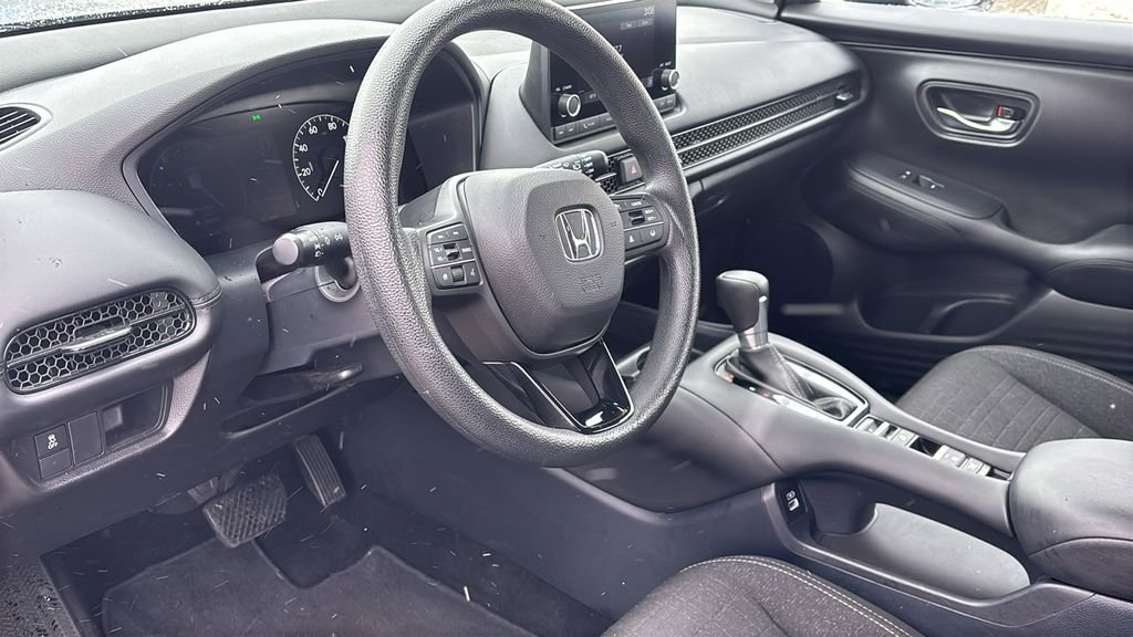 Certified 2023 Honda HR-V LX image 26