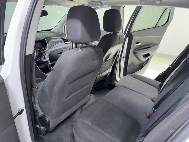 Used 2017 Chevrolet Trax LS w/ Fleet Convenience Package image 22