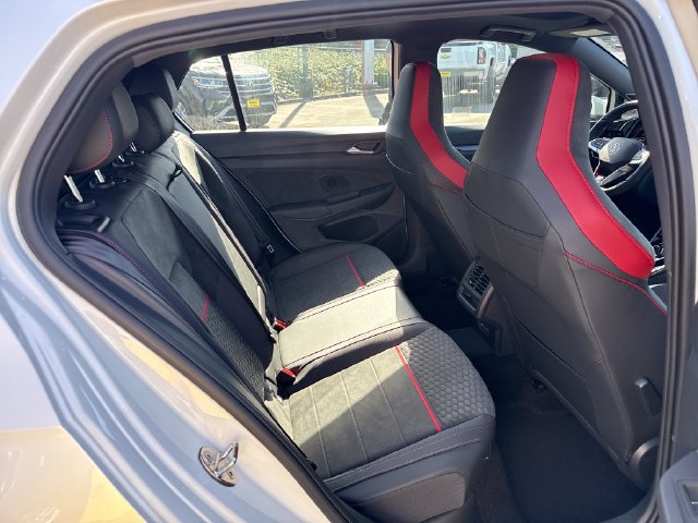 New 2026 Volkswagen GTI SE FWD image 11