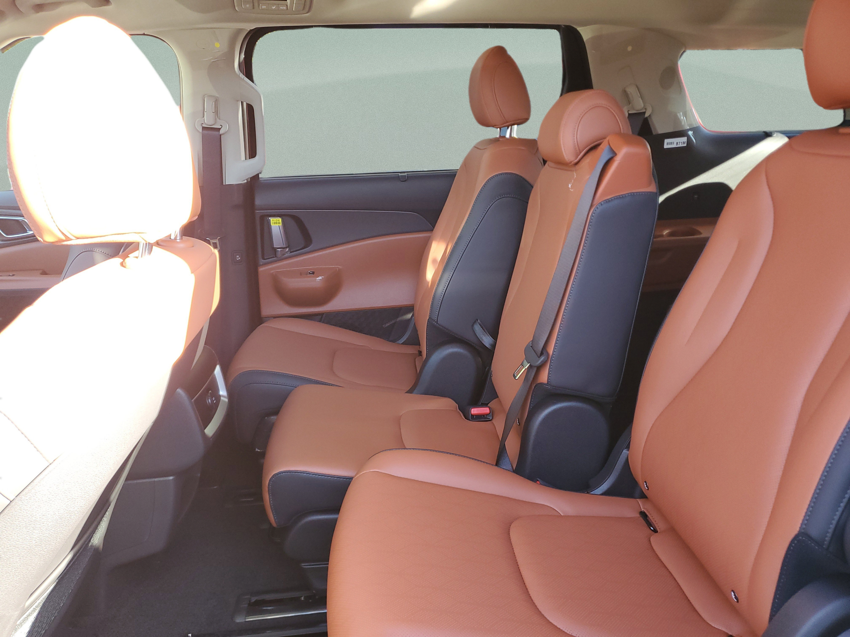 New 2026 Kia Carnival EX FWD image 7