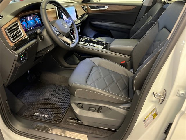 New 2026 Volkswagen Atlas SE image 7