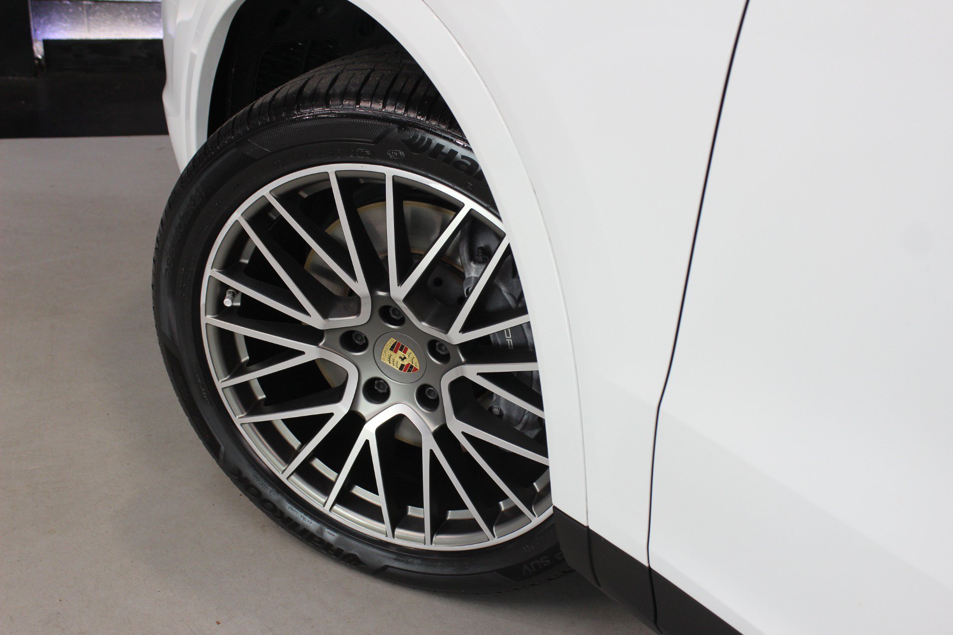 Used 2022 Porsche Cayenne Platinum Edition AWD/4WD image 21