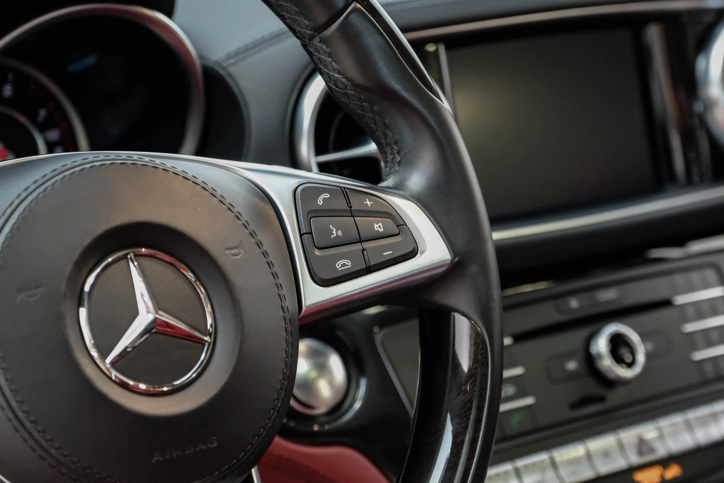 Used 2020 Mercedes-Benz SL 450 w/ Premium Package image 14