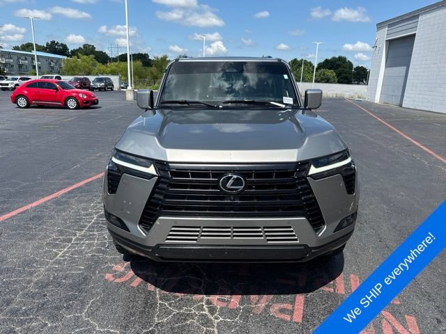 Used 2025 Lexus GX 550 AWD/4WD image 2
