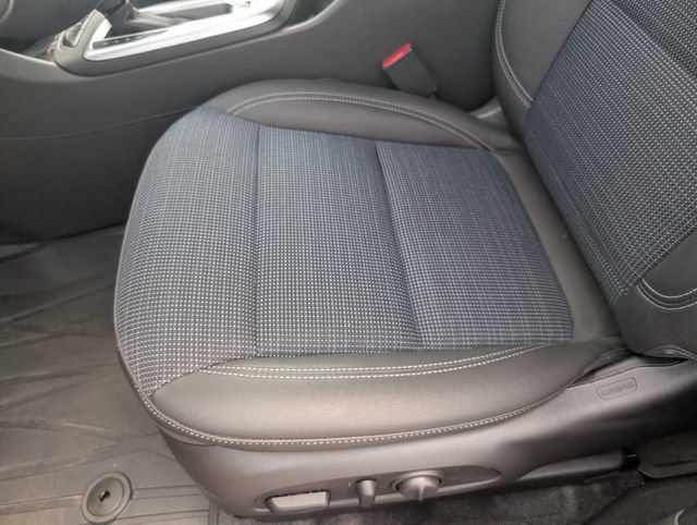 New 2026 Buick Envista Sport Touring w/ Convenience I Package FWD image 22