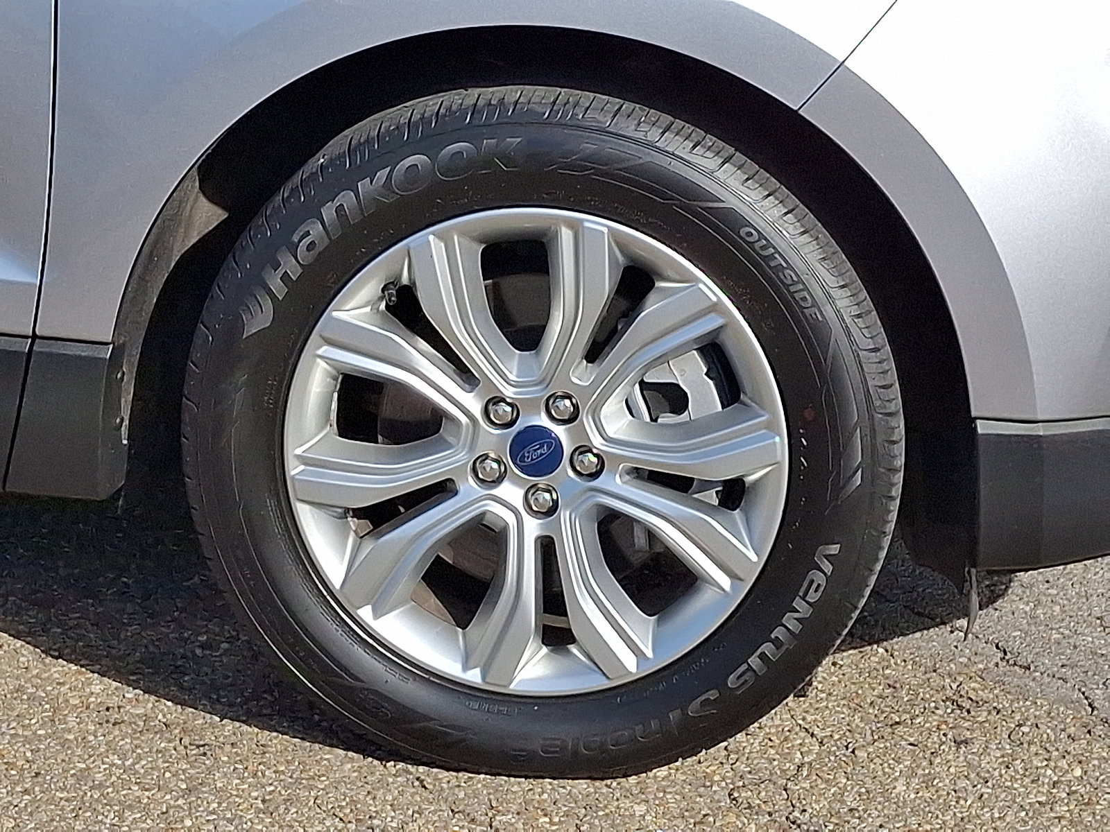 Used 2022 Ford Edge Titanium image 8