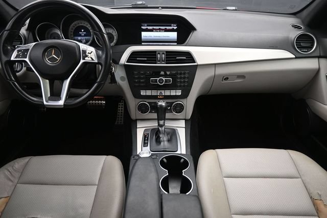 Used 2014 Mercedes-Benz C 250 Sedan image 21