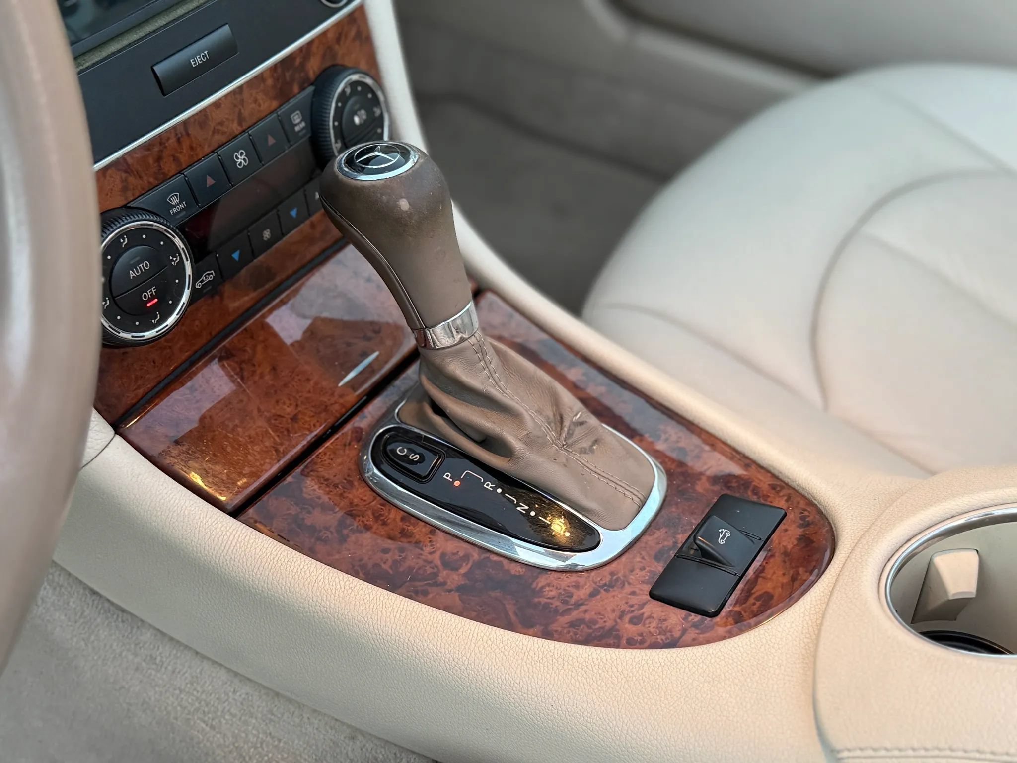 Used 2007 Mercedes-Benz CLK 550 Cabriolet image 23