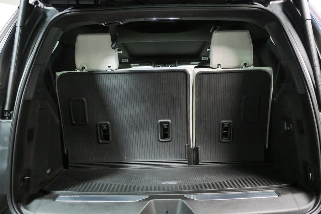 Certified 2026 Cadillac Escalade Platinum Sport w/ LPO, ONYX Package AWD/4WD image 25