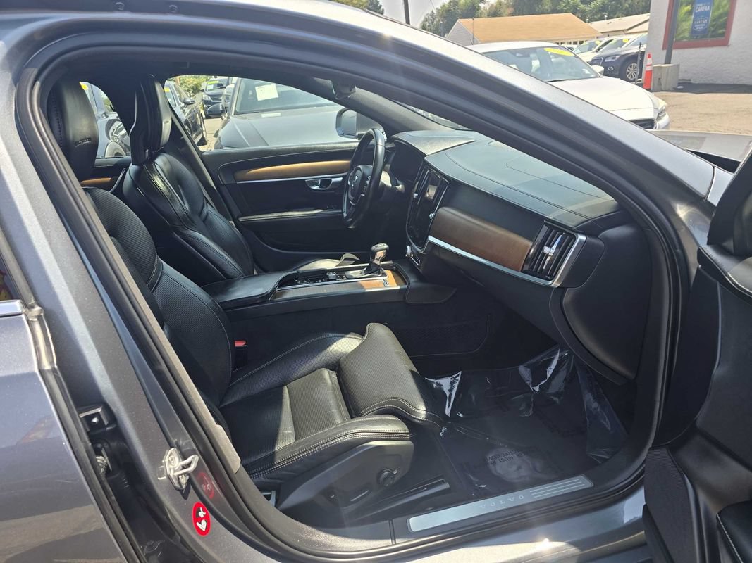 Used 2017 Volvo S90 T6 Inscription w/ Vision Package AWD/4WD image 27