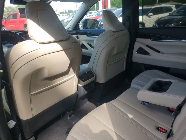 Used 2025 INFINITI QX60 Sensory w/ Vision Package image 8