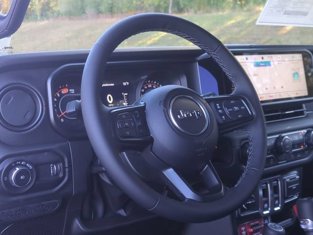 New 2026 Jeep Wrangler Rubicon AWD/4WD image 31
