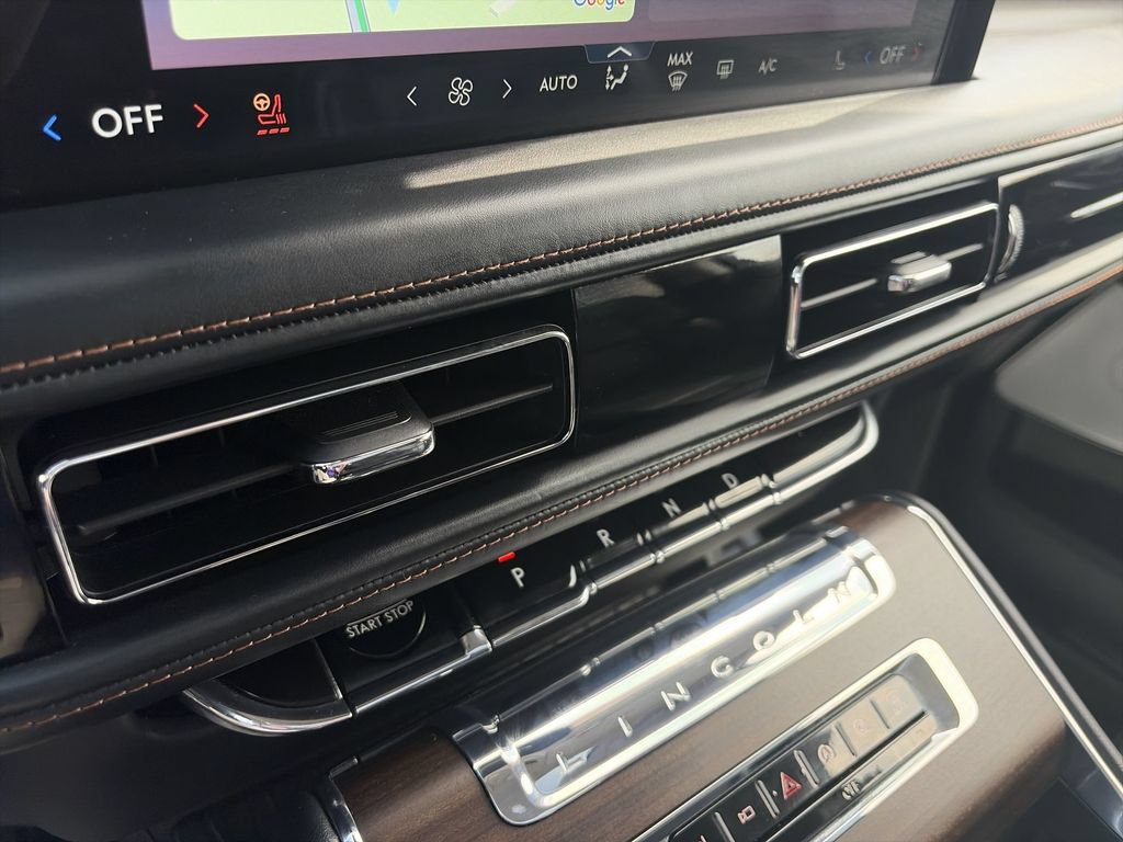 Used 2025 Lincoln Aviator Reserve w/ Equipment Group 201A AWD/4WD image 19