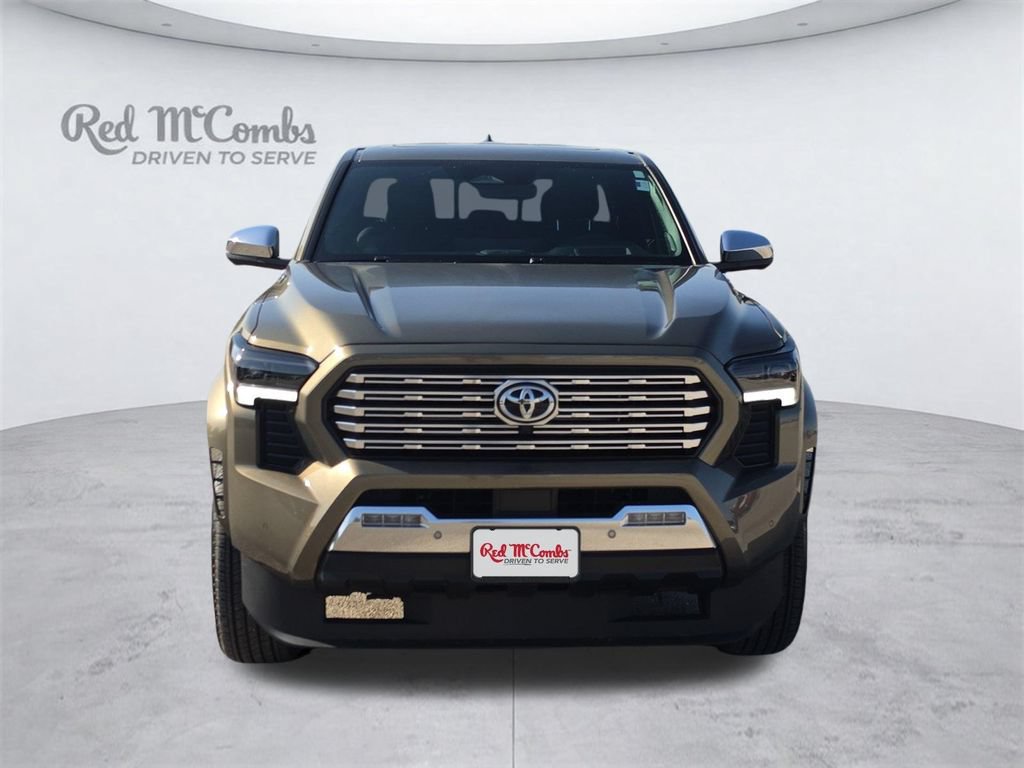 Used 2025 Toyota Tacoma Limited AWD/4WD image 10
