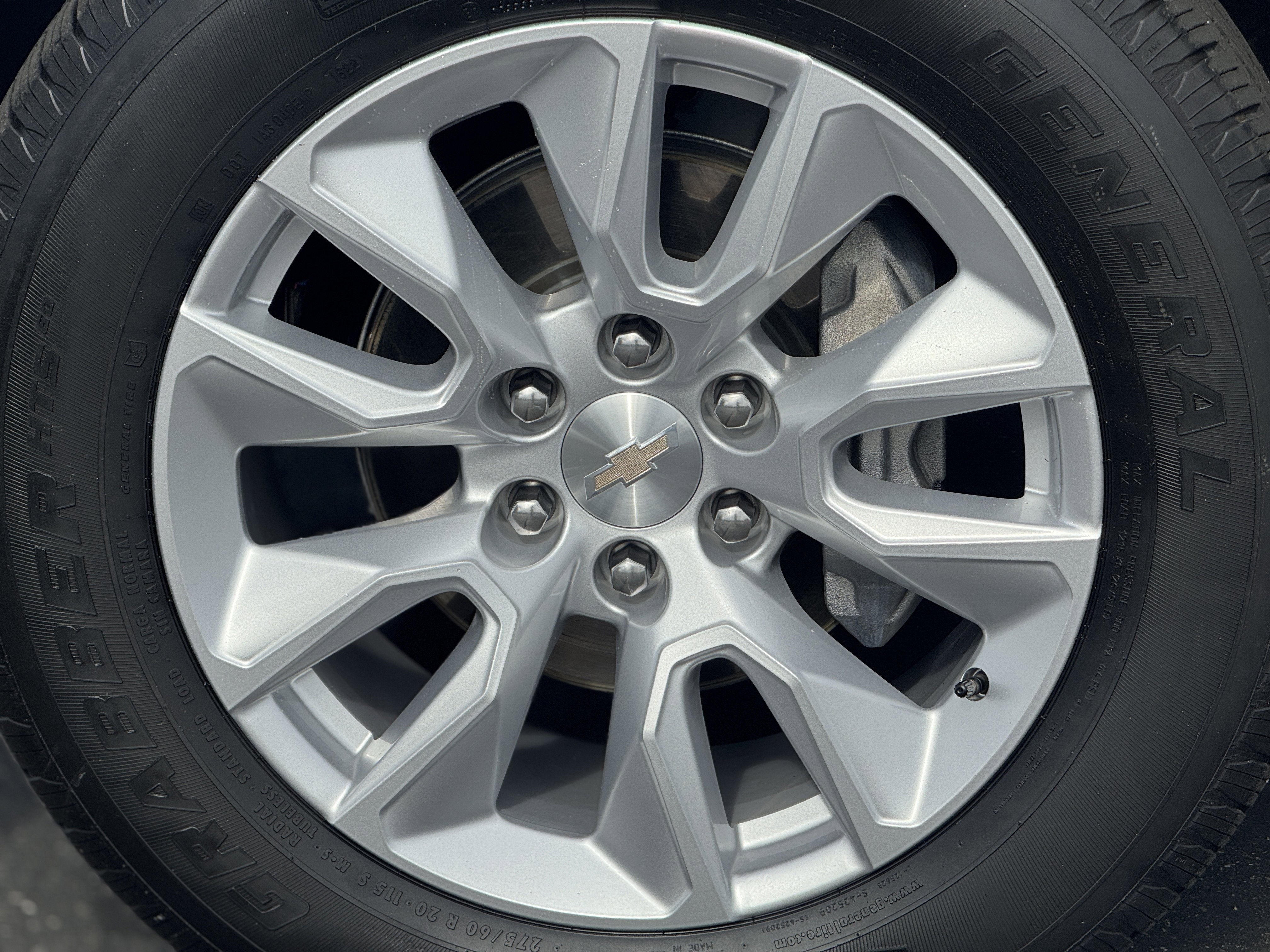 Certified 2022 Chevrolet Silverado 1500 Custom w/ LPO, Dark Essentials Package image 9