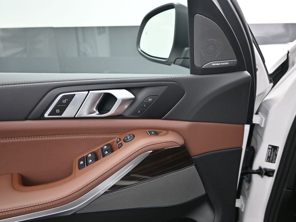 New 2026 BMW X5 xDrive40i AWD/4WD image 14