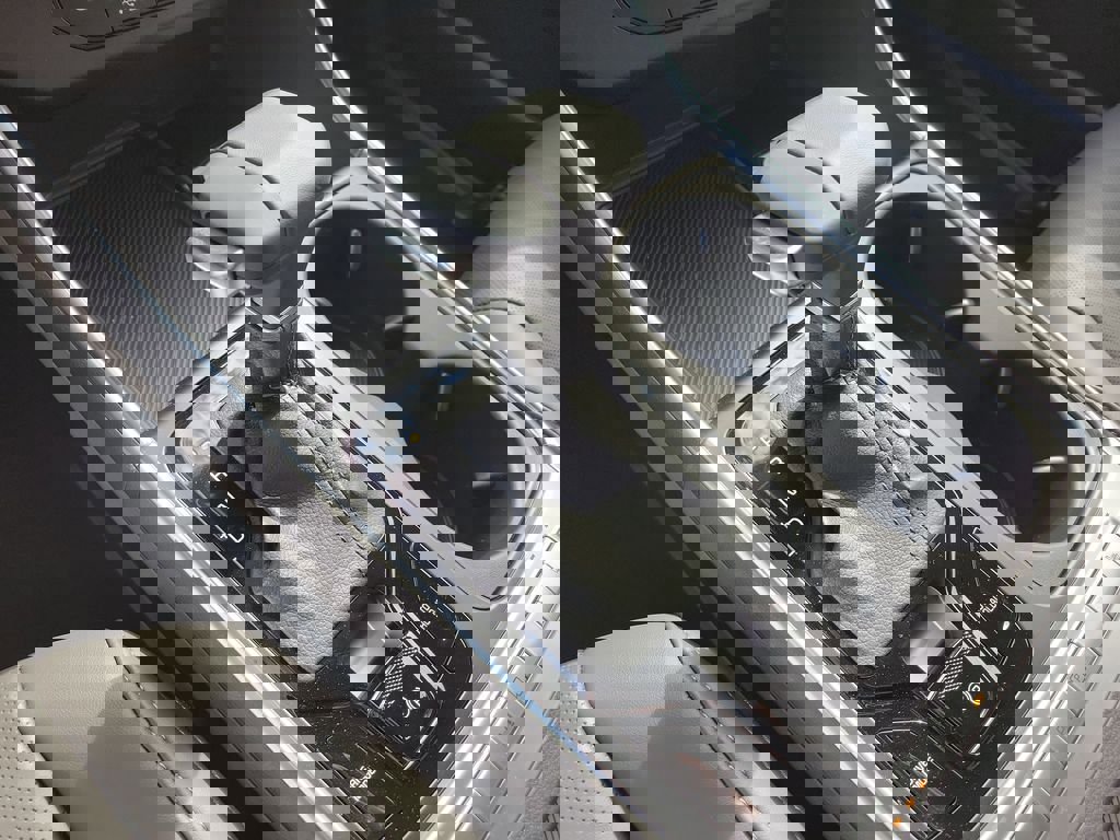 New 2026 Kia Carnival EX image 36