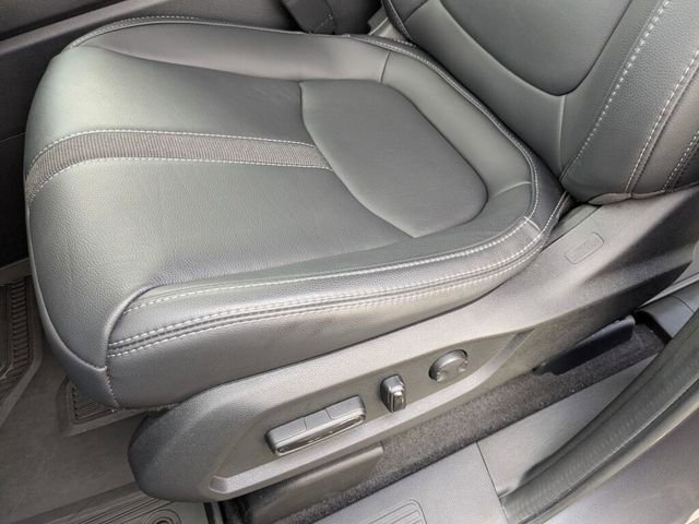 Certified 2025 Honda Pilot Touring image 32