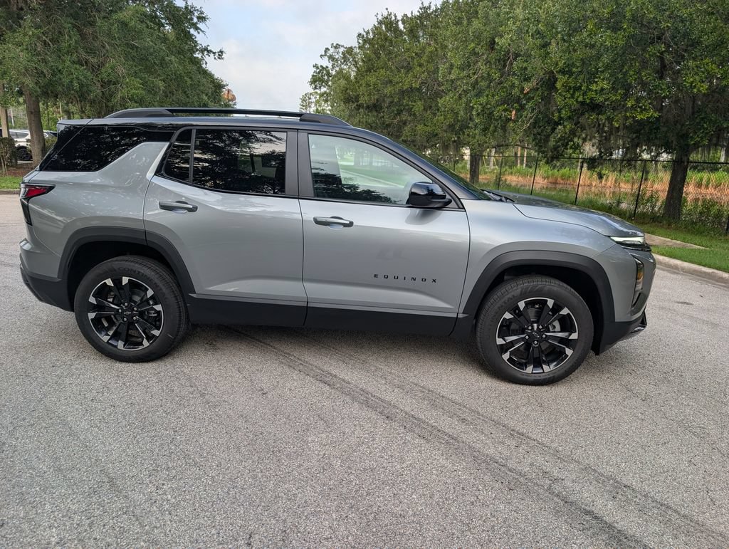 New 2027 Chevrolet Equinox RS FWD image 10