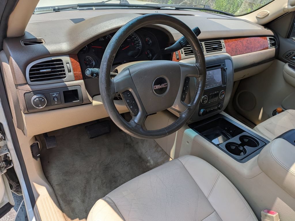 Used 2012 GMC Yukon XL SLT RWD image 12