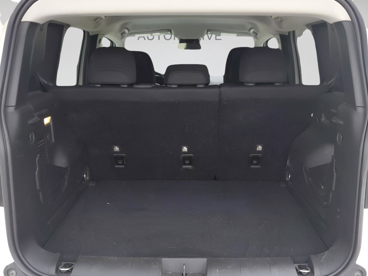 Used 2020 Jeep Renegade Latitude w/ Cold Weather Group AWD/4WD image 21