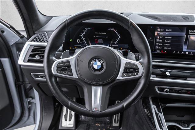 Used 2024 BMW X7 xDrive40i w/ Executive Package image 13