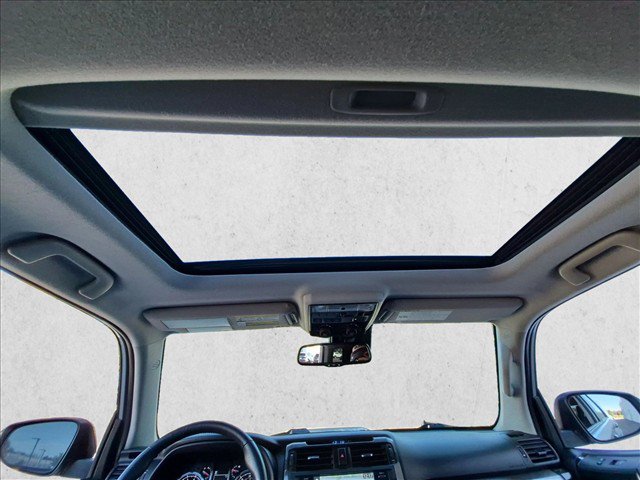 Certified 2021 Toyota 4Runner Venture w/ Moonroof Package AWD/4WD image 20
