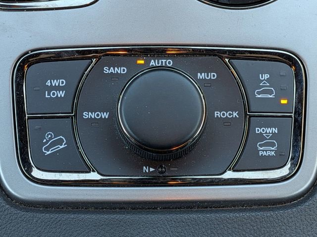 Certified 2020 Jeep Grand Cherokee High Altitude AWD/4WD image 20